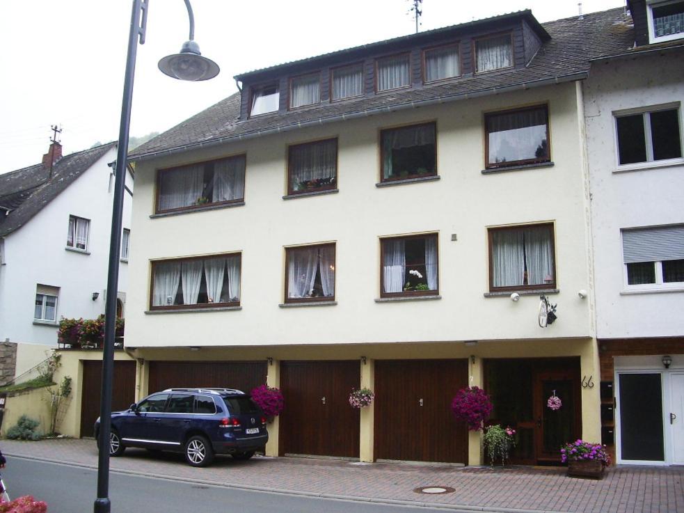 Ferienwohnungen Haus Gisela - Unterkunft Schlossberg Bacharach Eksteriør bilde
